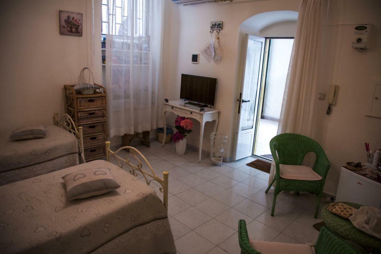 מולפטה B&B Paradiso San Vincenzo מראה חיצוני תמונה